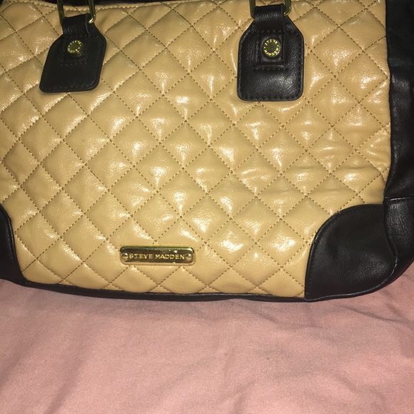 Purse - Picture 1 of 1